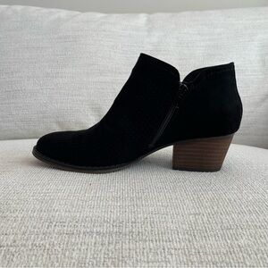 Fergie Black Ankle Booties with Wooden Heel and Zipper